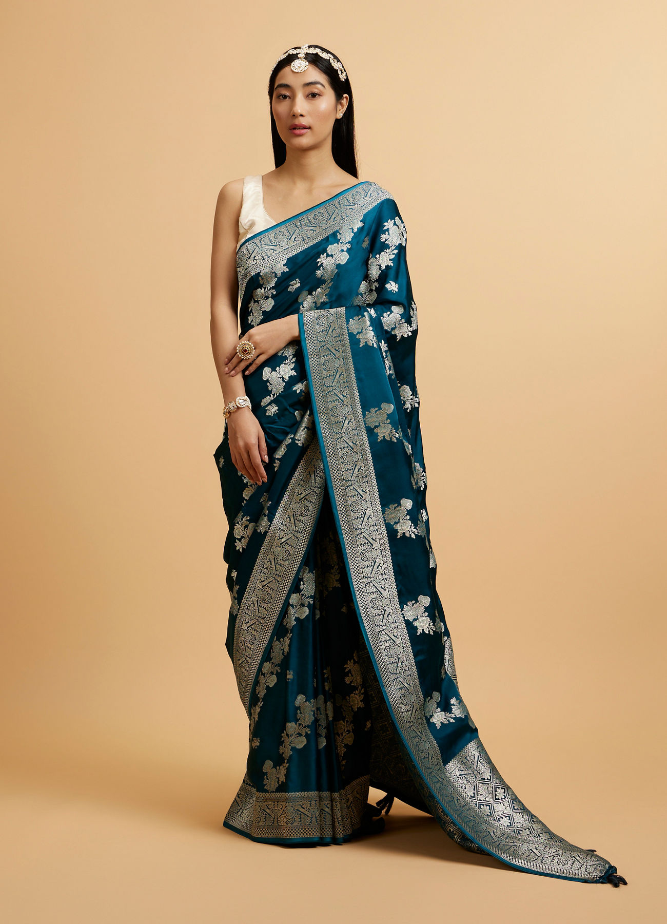 Mohey Women Teal Blue Floral Jaal Embroidered Saree