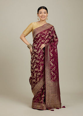 Mohey Women Classic Wine Bel Buti Patterned Saree image number 0