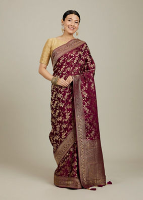 Mohey Women Classic Wine Bel Buti Patterned Saree image number 2