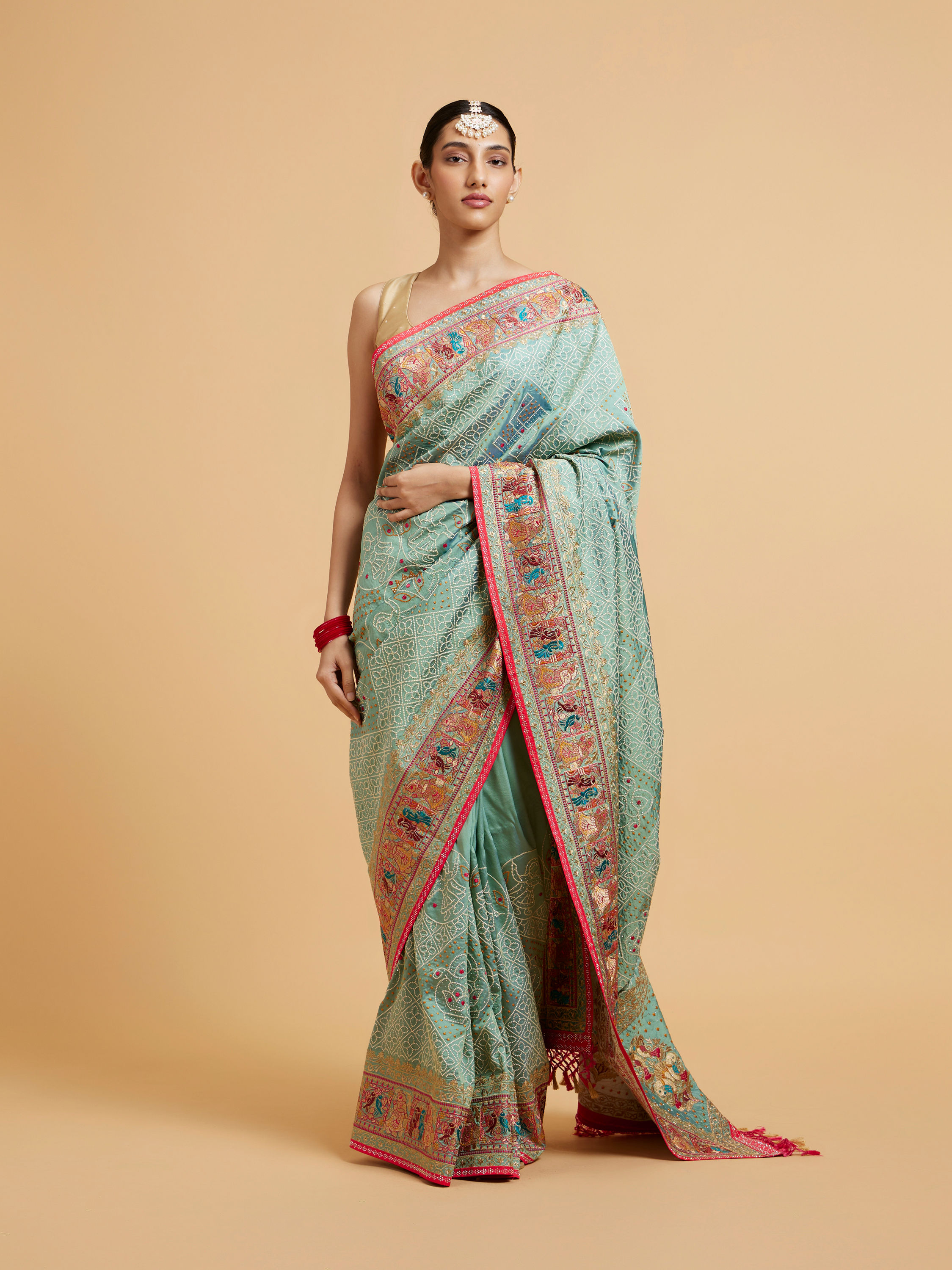 Mohey Women Sea Green Jaal Patterned Saree with Courtly Motifs