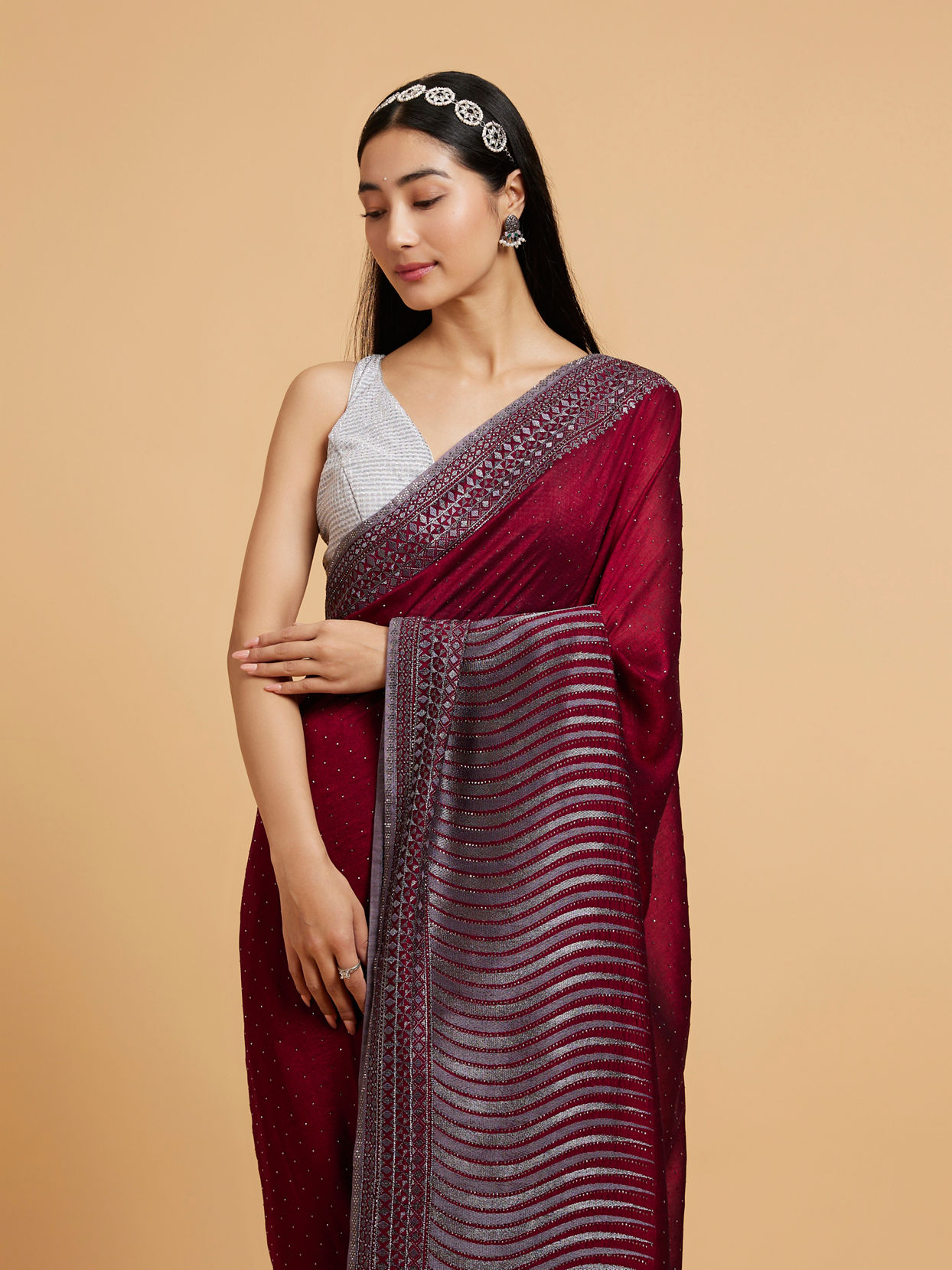 alt message - Mohey Women Wine Elegance Drape Saree image number 1