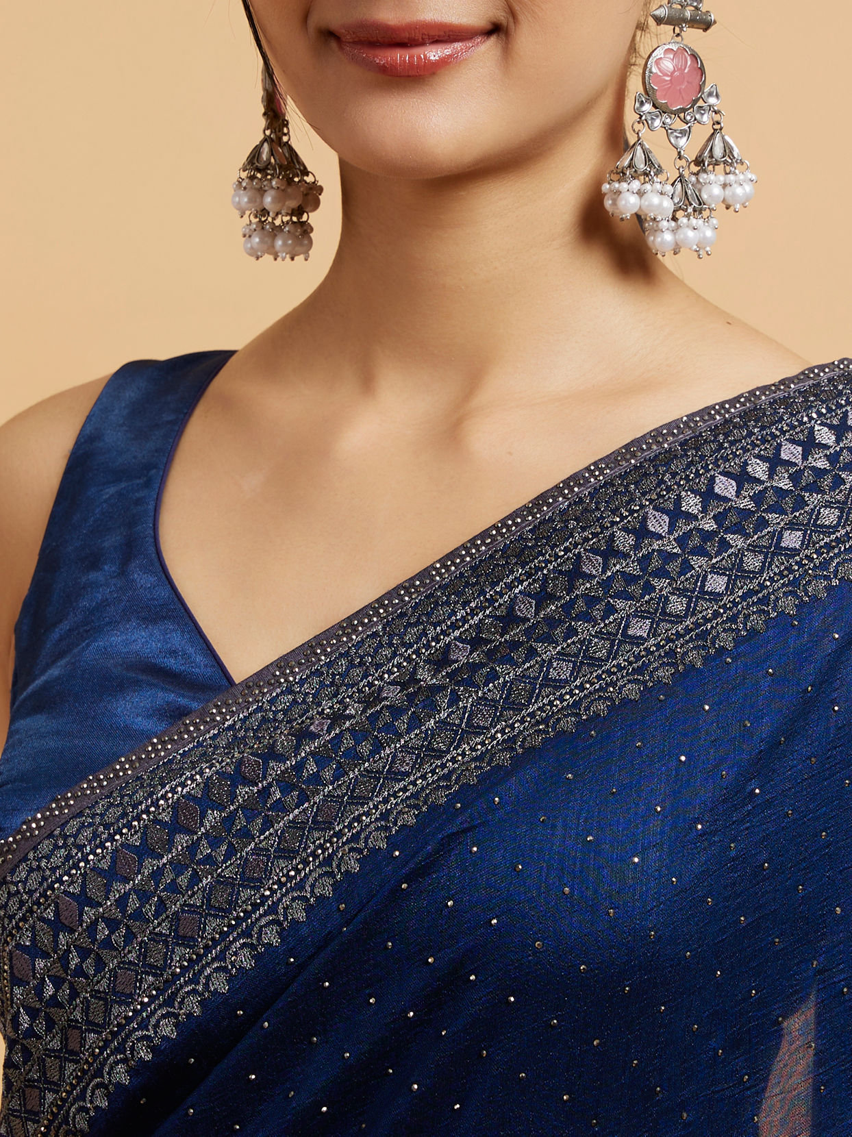 Mohey Women Teal Blue Wave Patterned Saree with Rhinestones
