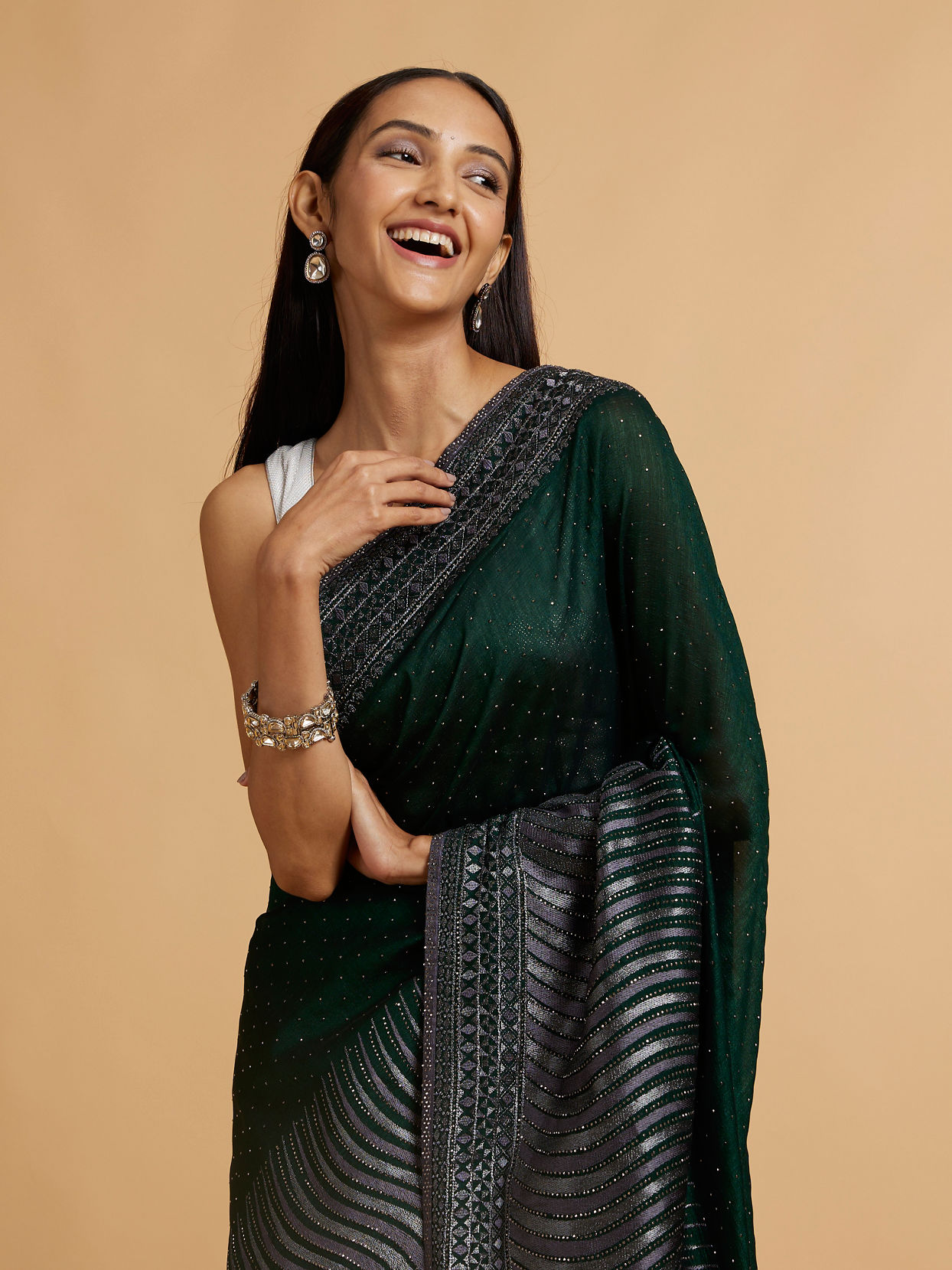 Mohey Women Bottle Green Wave Patterned Saree with Rhinestones