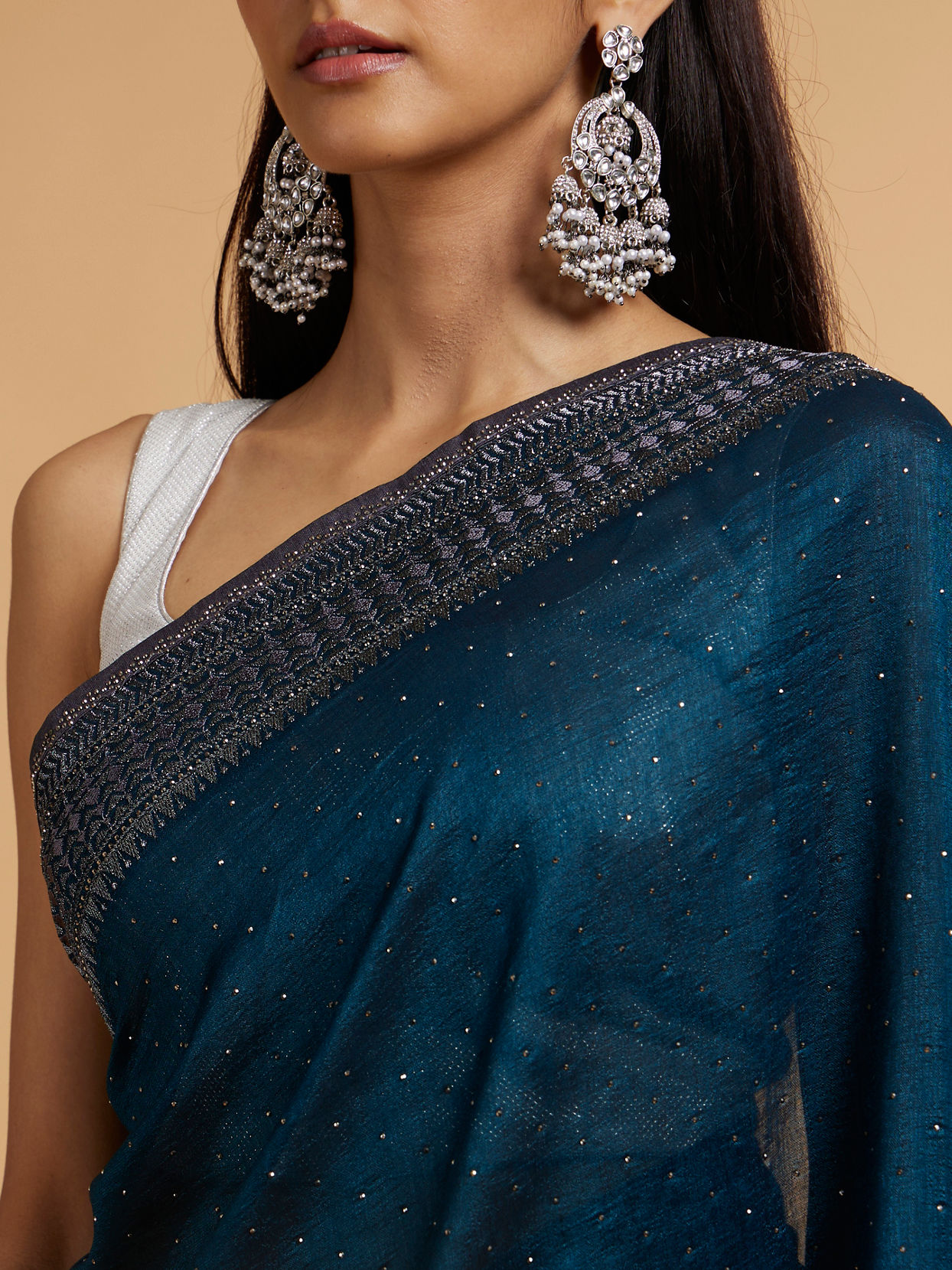 Mohey Women Teal Green Stone Embellished Saree