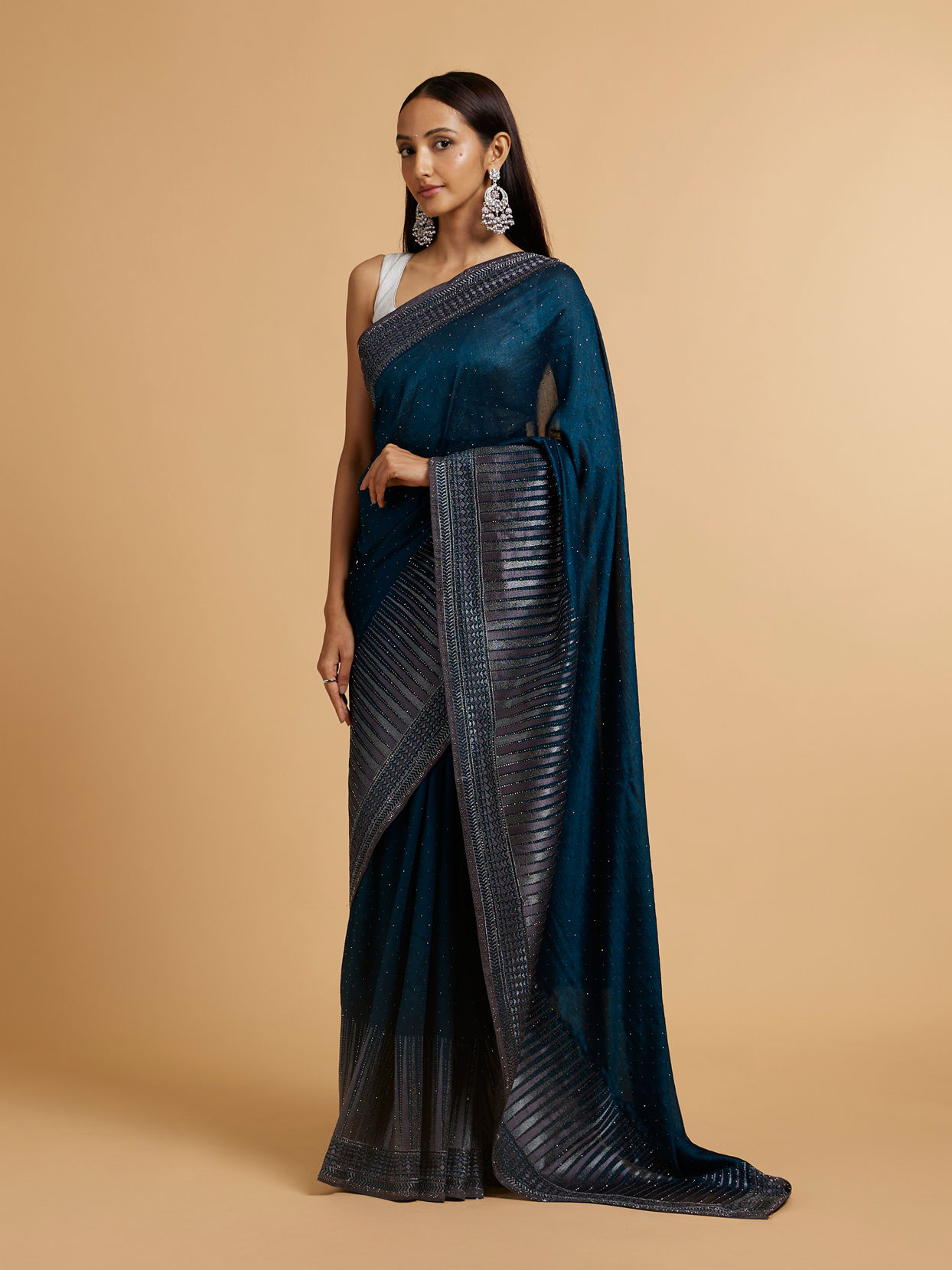 Mohey Women Teal Green Stone Embellished Saree