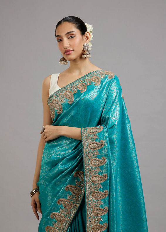 Mohey Women Ravishing Rama Green Saree