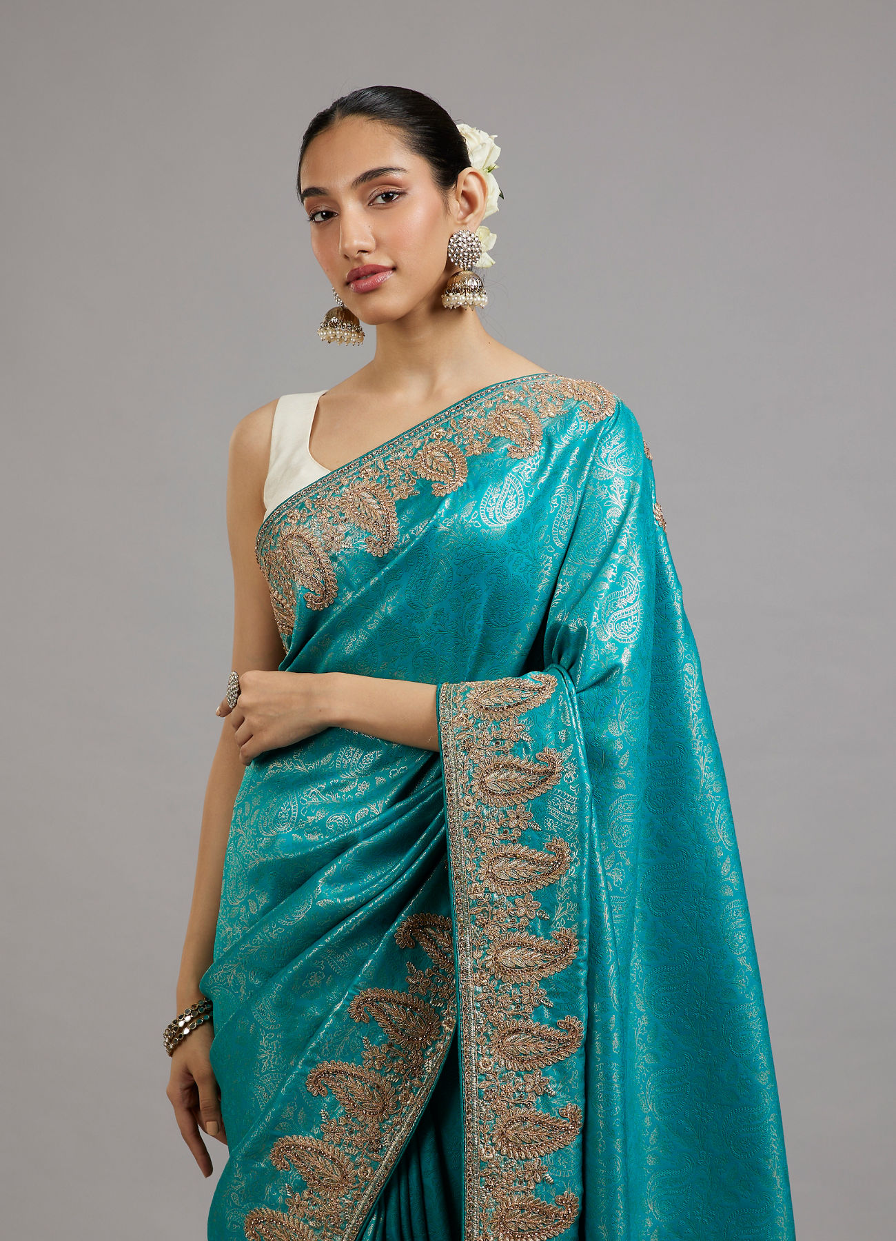 Mohey Women Ravishing Rama Green Saree