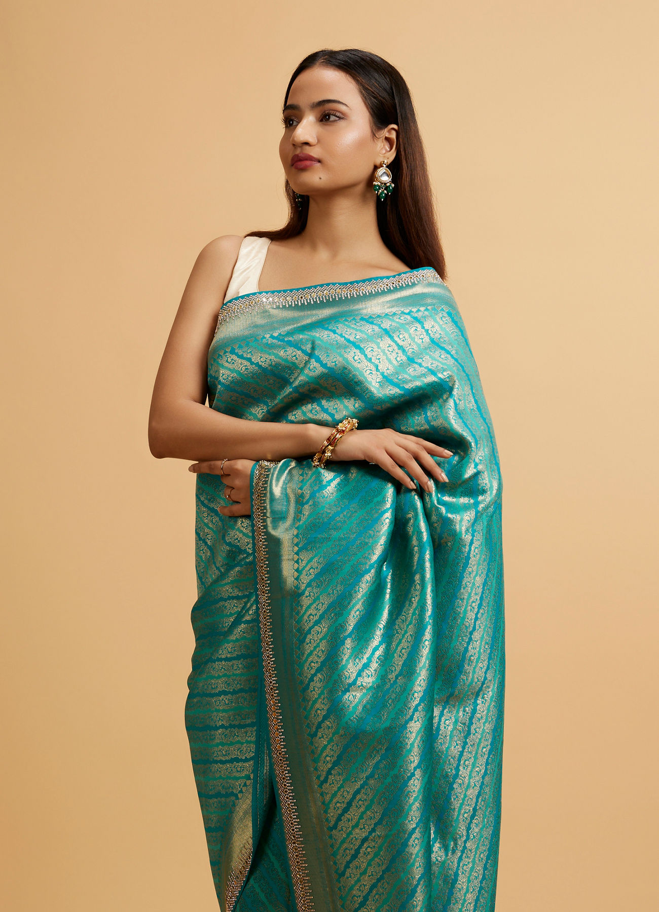 Mohey Women Rama Green Bel Patterned Saree