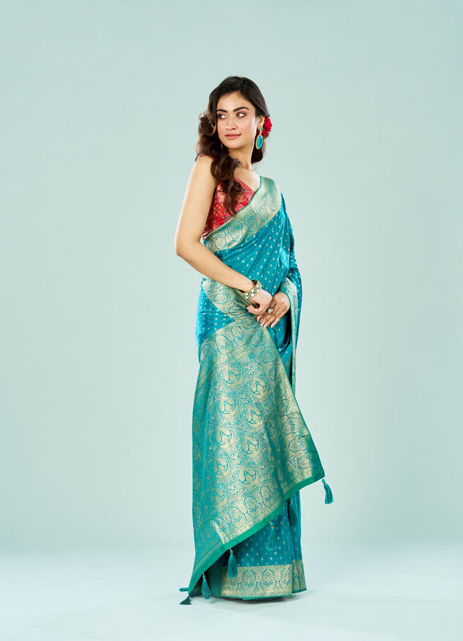 Mohey Women Ravishing Rama Green Festive Saree