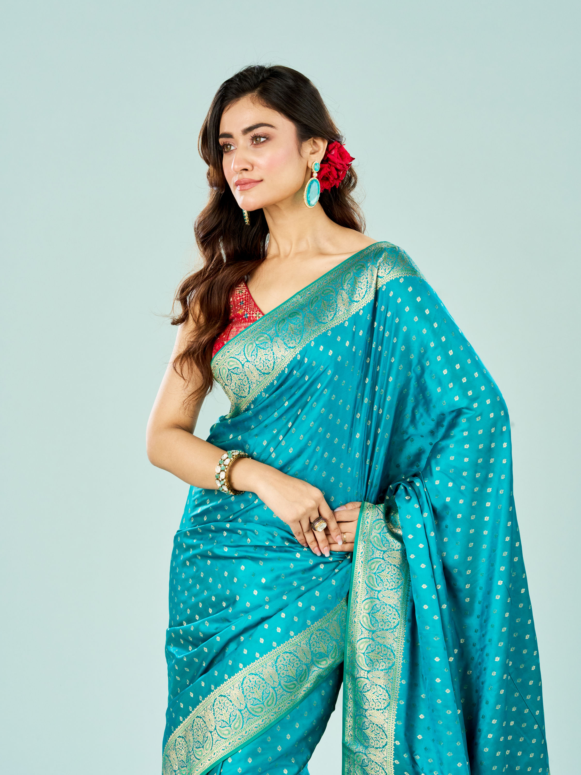 Mohey Women Ravishing Rama Green Festive Saree