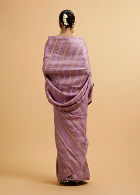 alt message - Mohey Women Purple Linear Embroidered Saree with Sequin Work image number 4