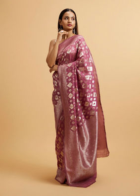 alt message - Mohey Women Purple Ikat Diamond Patterned Saree image number 2