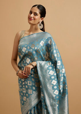 alt message - Mohey Women Light Blue Ikat Diamond Patterned Saree image number 1