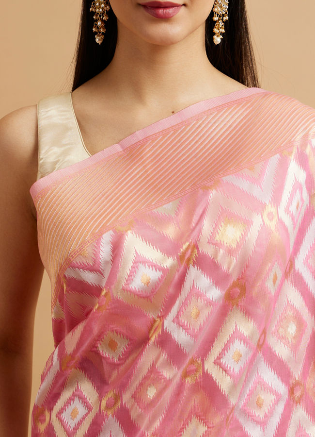 Mohey Women Pink Ikat Diamond Patterned Saree