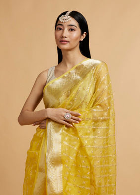 alt message - Mohey Women Light Yellow Embroidered Saree with Sequins image number 1