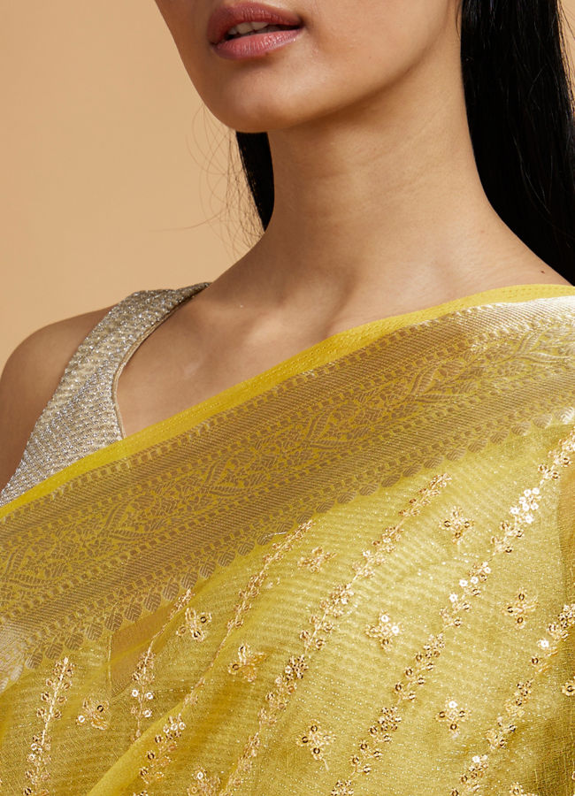 alt message - Mohey Women Light Yellow Embroidered Saree with Sequins image number 3