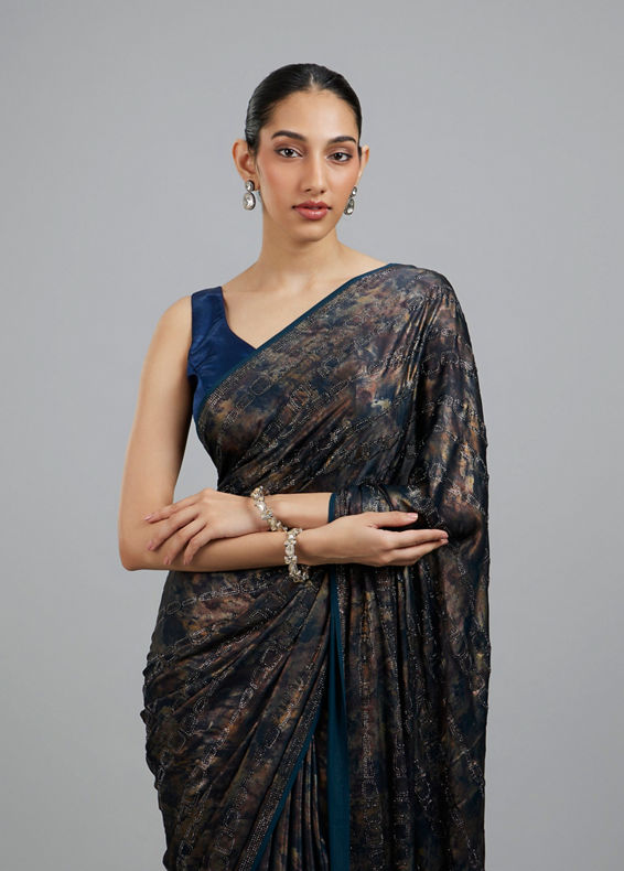 Mohey Women Ravishing Rama Green Georgette Saree