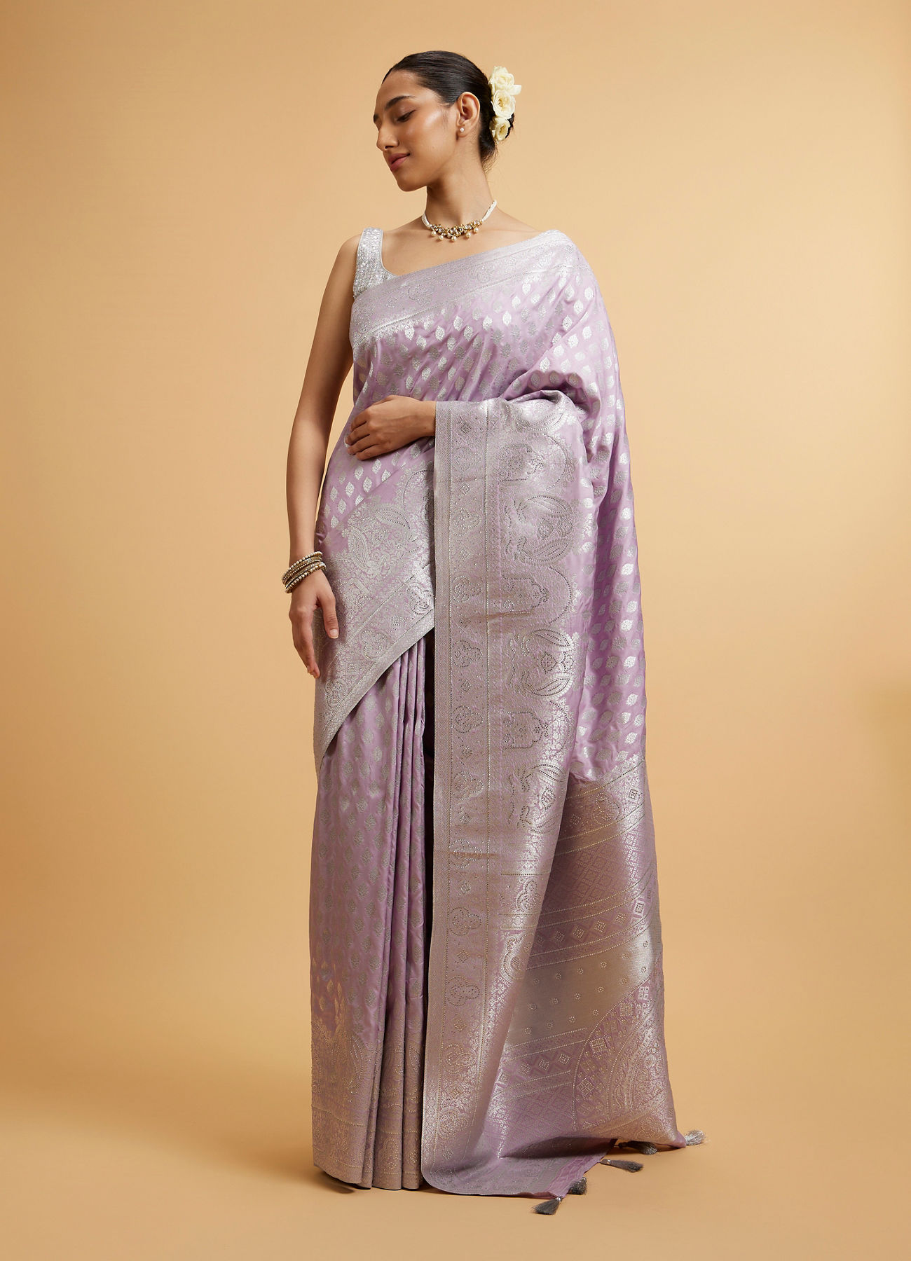Mohey Women Purple Buta Jaal Patterned Saree with Rhinestone Work