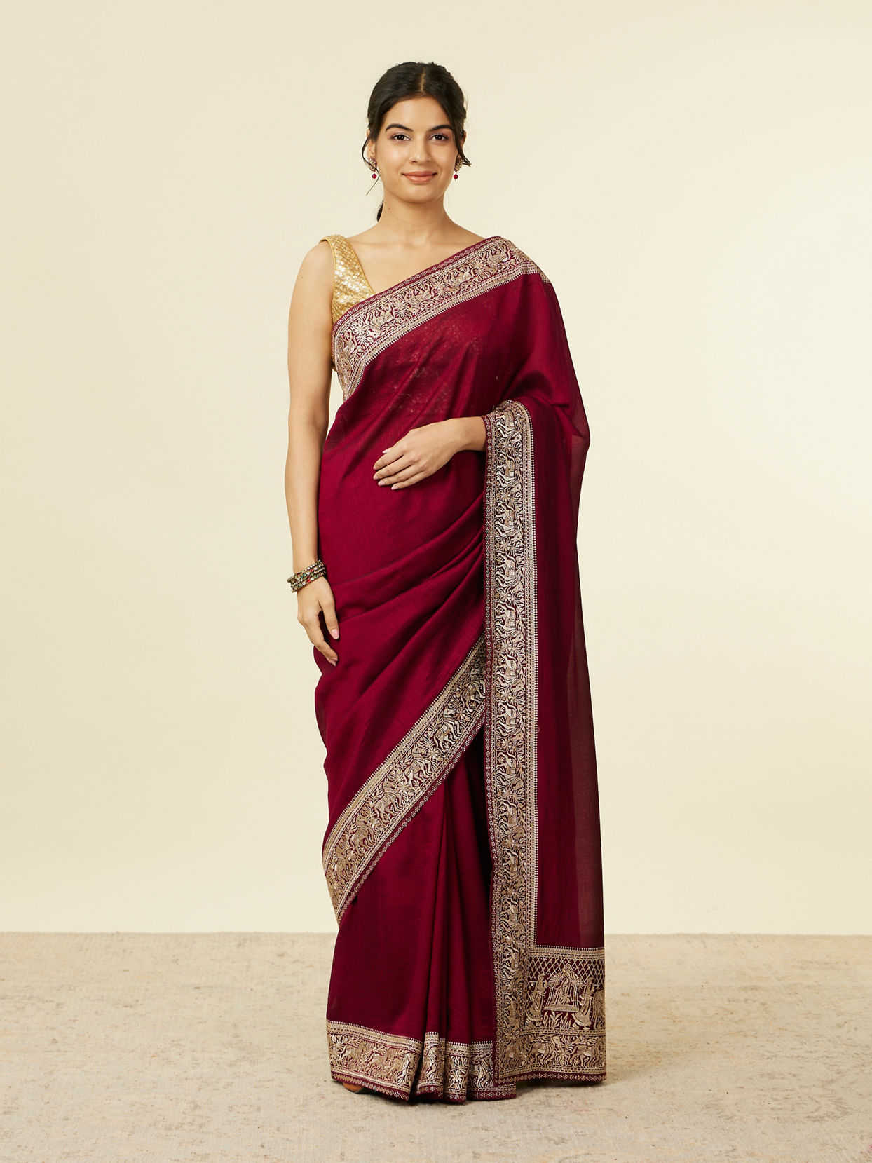 alt message - Mohey Women Royal Wine Doli Baraat Patterned Saree image number 0