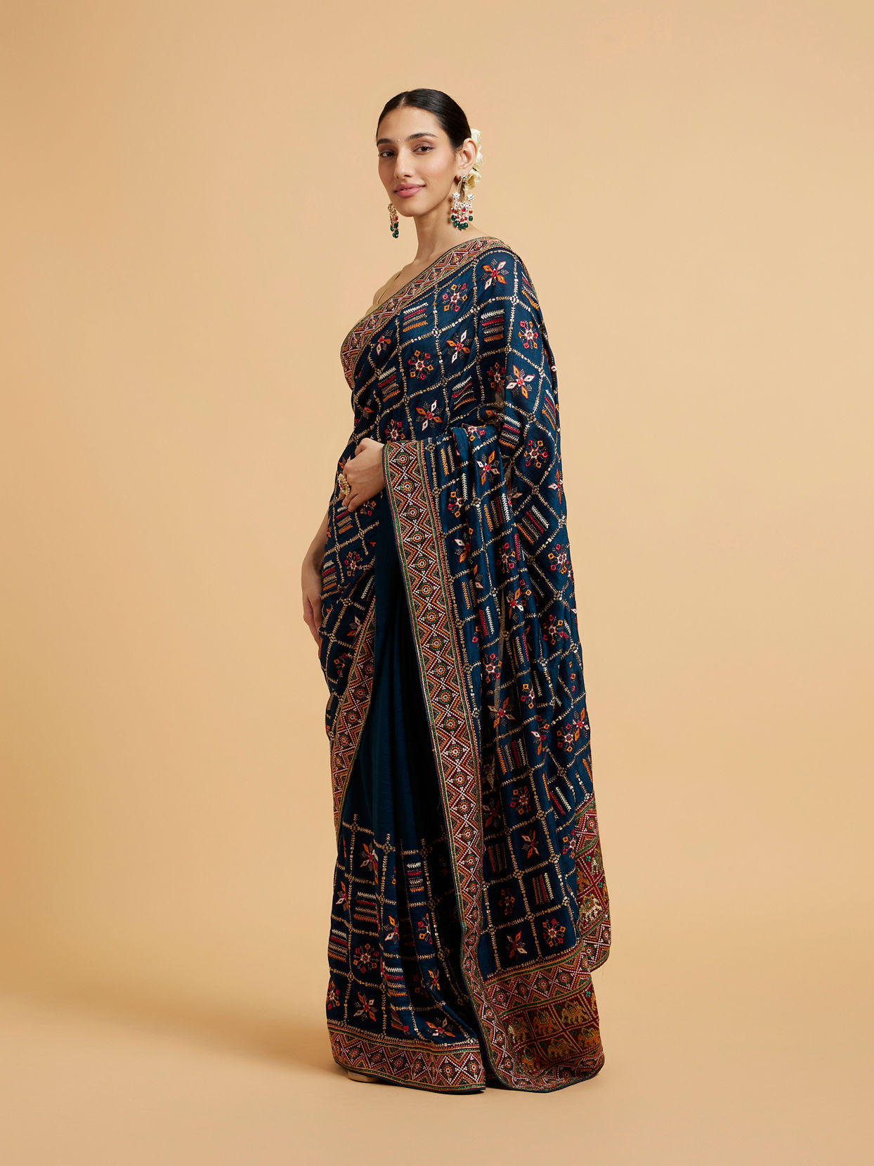Mohey Women Glistening Blue Saree