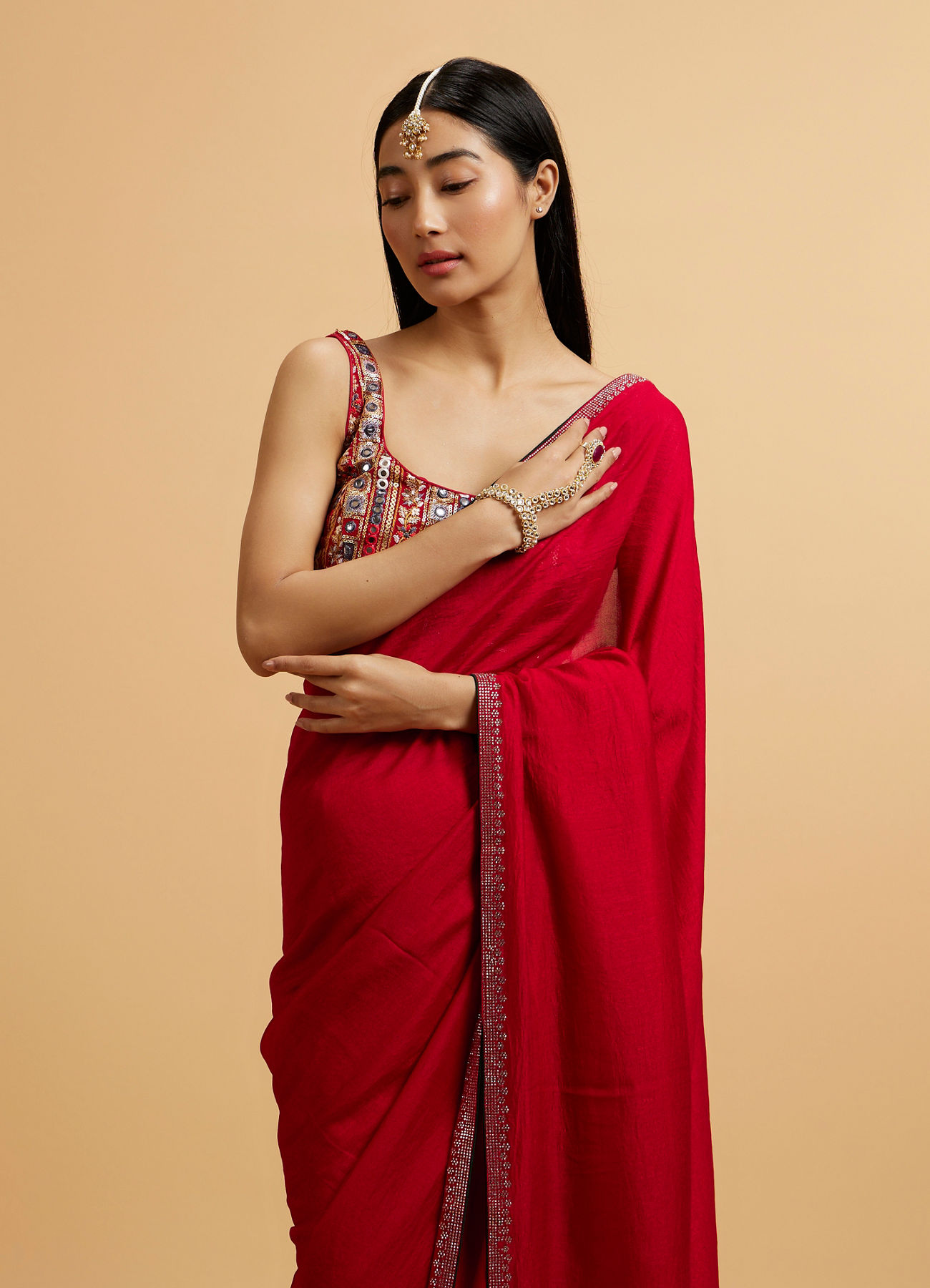 Mohey Women Splendid Red Rhinestone Embellished Saree