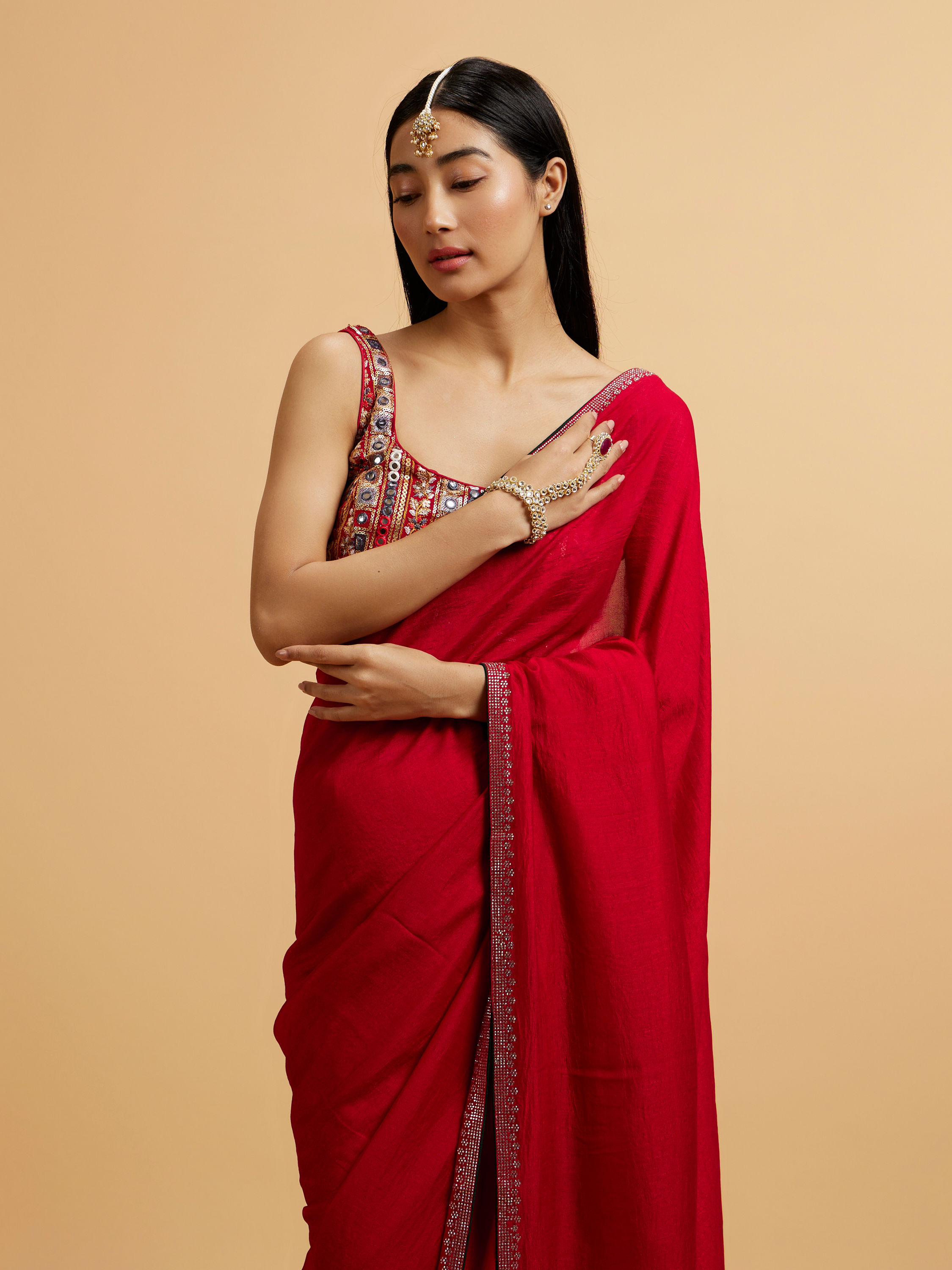 Mohey Women Splendid Red Rhinestone Embellished Saree