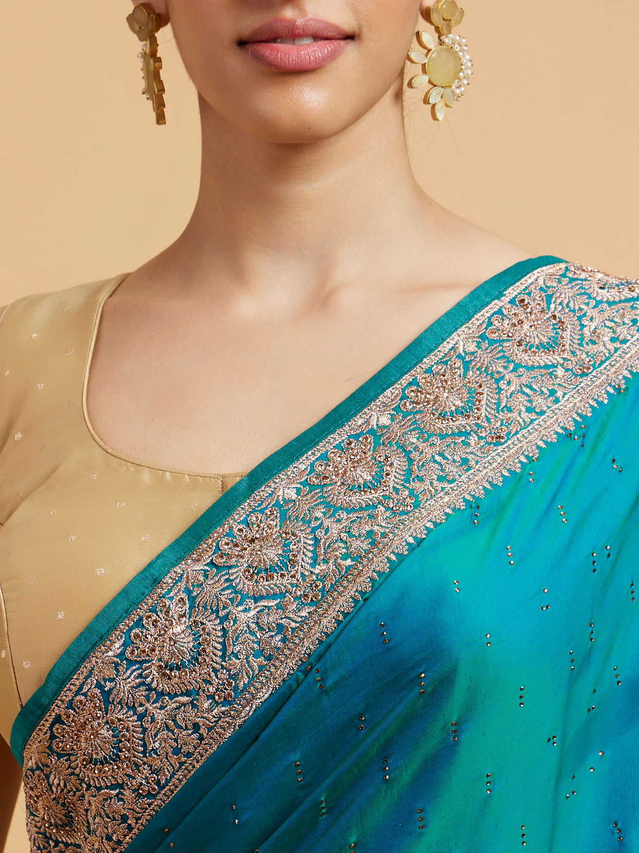 Mohey Women Rama Green Elegance Satin Saree