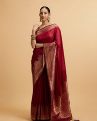 Mohey Women Wine Leaf and Floral Patterned Saree with Stone Work