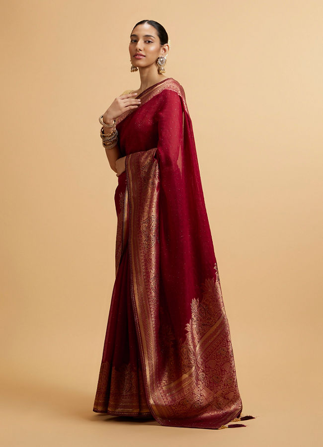 Mohey Women Wine Leaf and Floral Patterned Saree with Stone Work