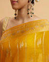 alt message - Mohey Women Mustard Yellow Leaf Patterned Saree with Stone Work image number 3