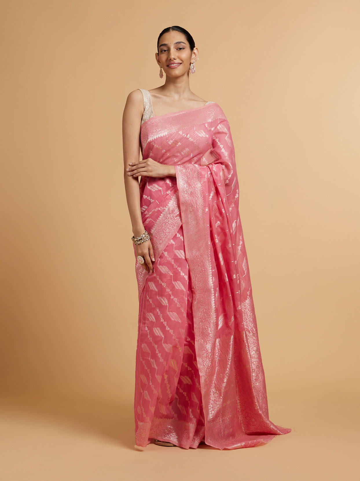 Mohey Women Light Pink Saree with Bel Buti & Linear Motifs in Zari Work