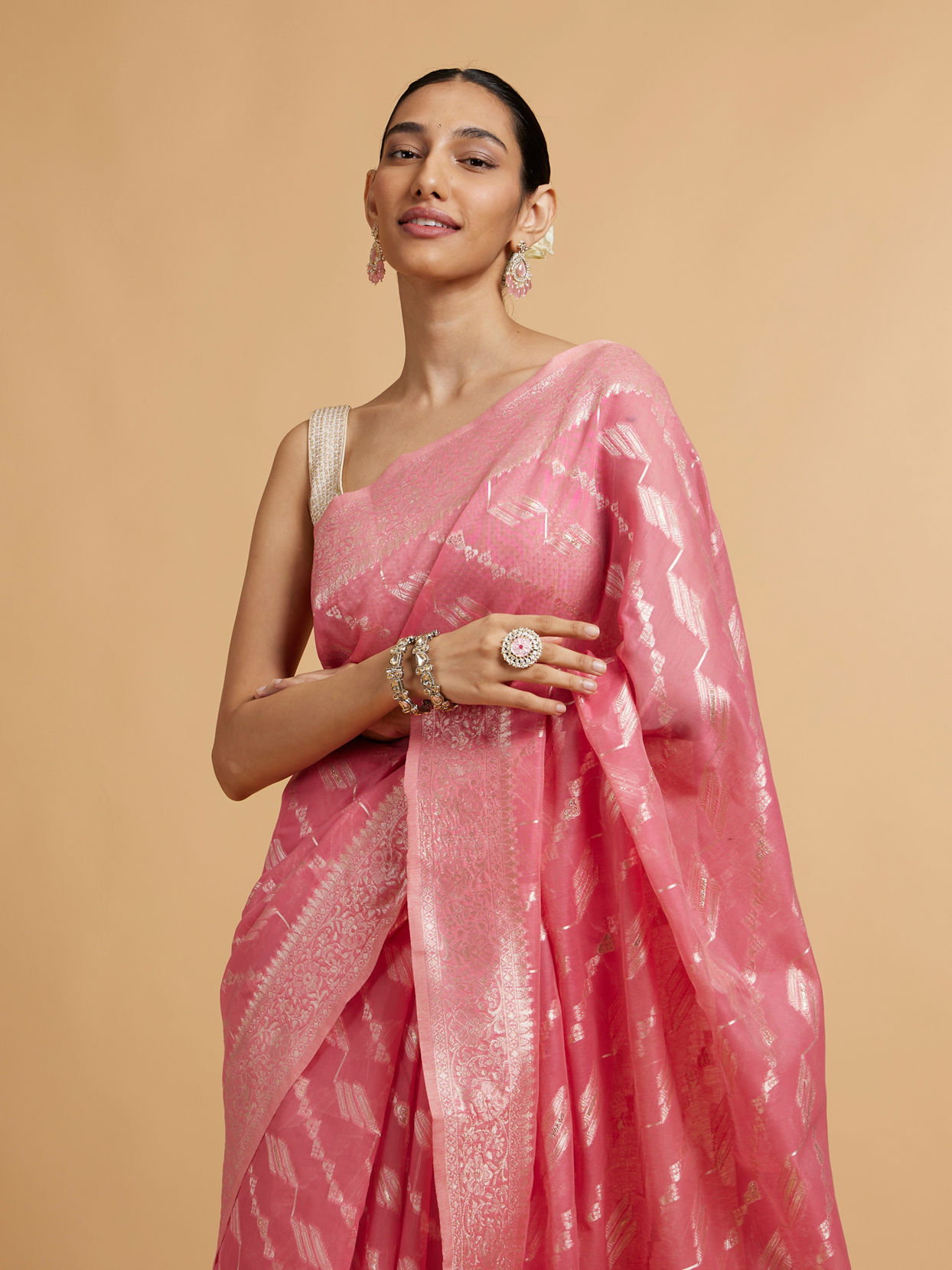 Mohey Women Light Pink Saree with Bel Buti & Linear Motifs in Zari Work