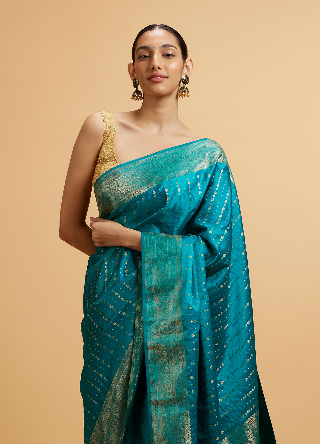 Mohey Women Rama Green Floral Buta Patterned Saree