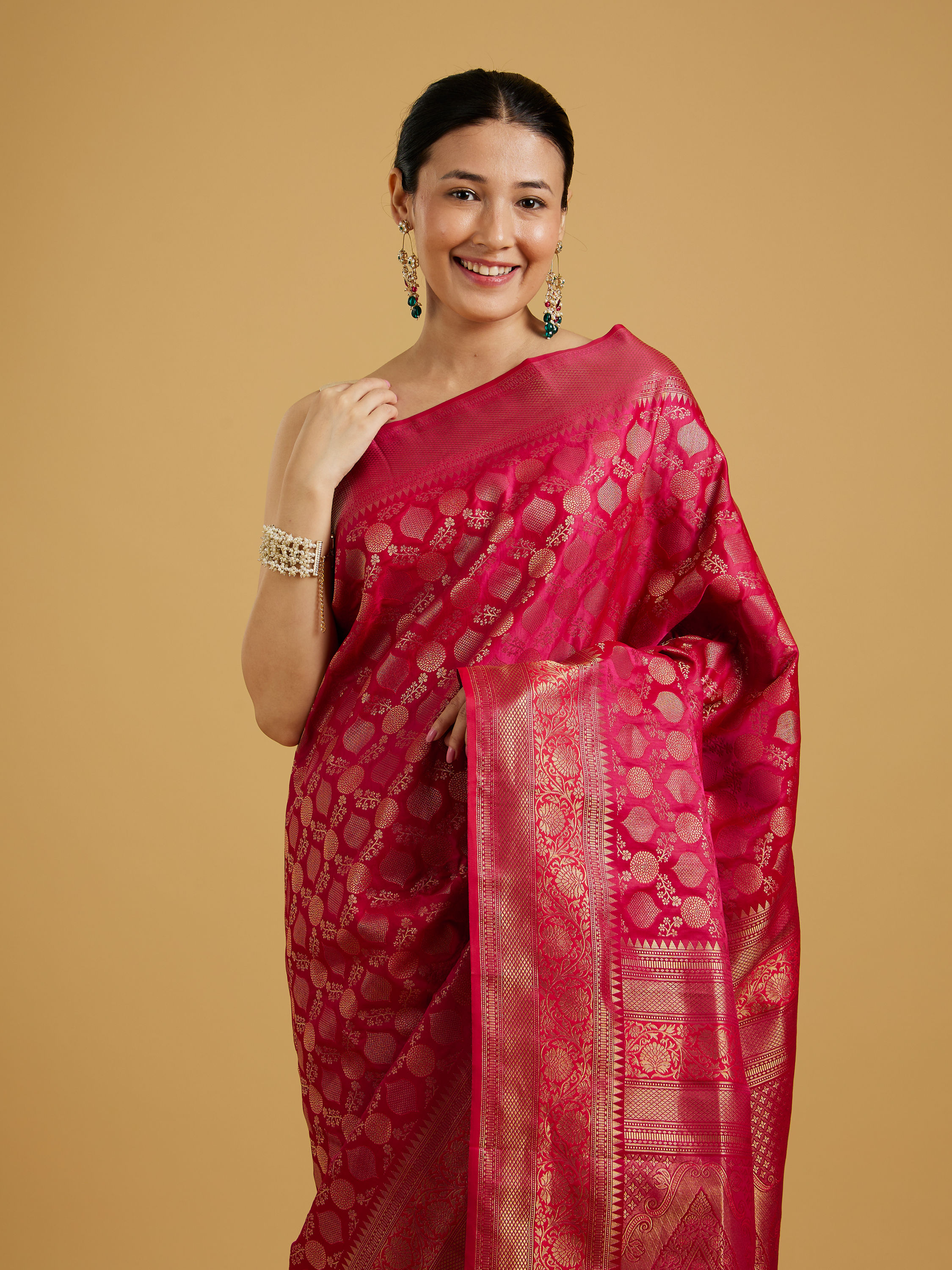 Mohey Women Rani Radiance Saree