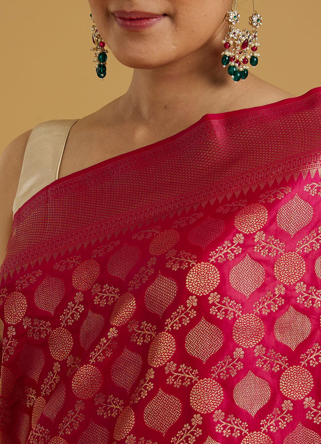 Mohey Women Rani Radiance Saree image number 3