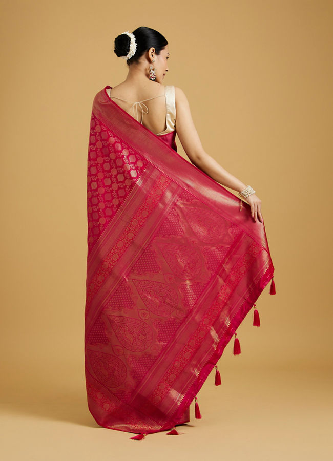 Mohey Women Rani Radiance Saree image number 4