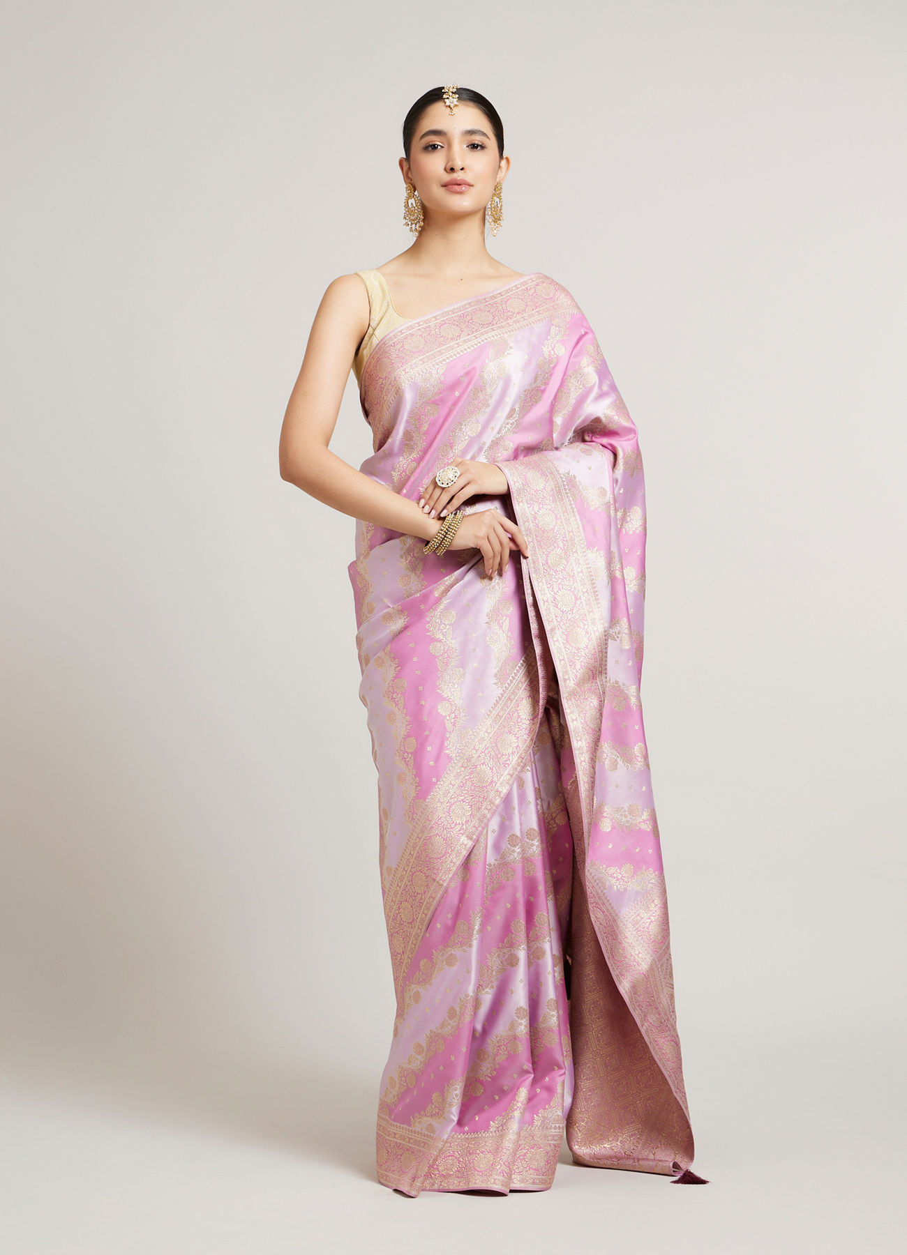 Mohey Women Orchid Purple Bel Patterned Saree with Floral Borders