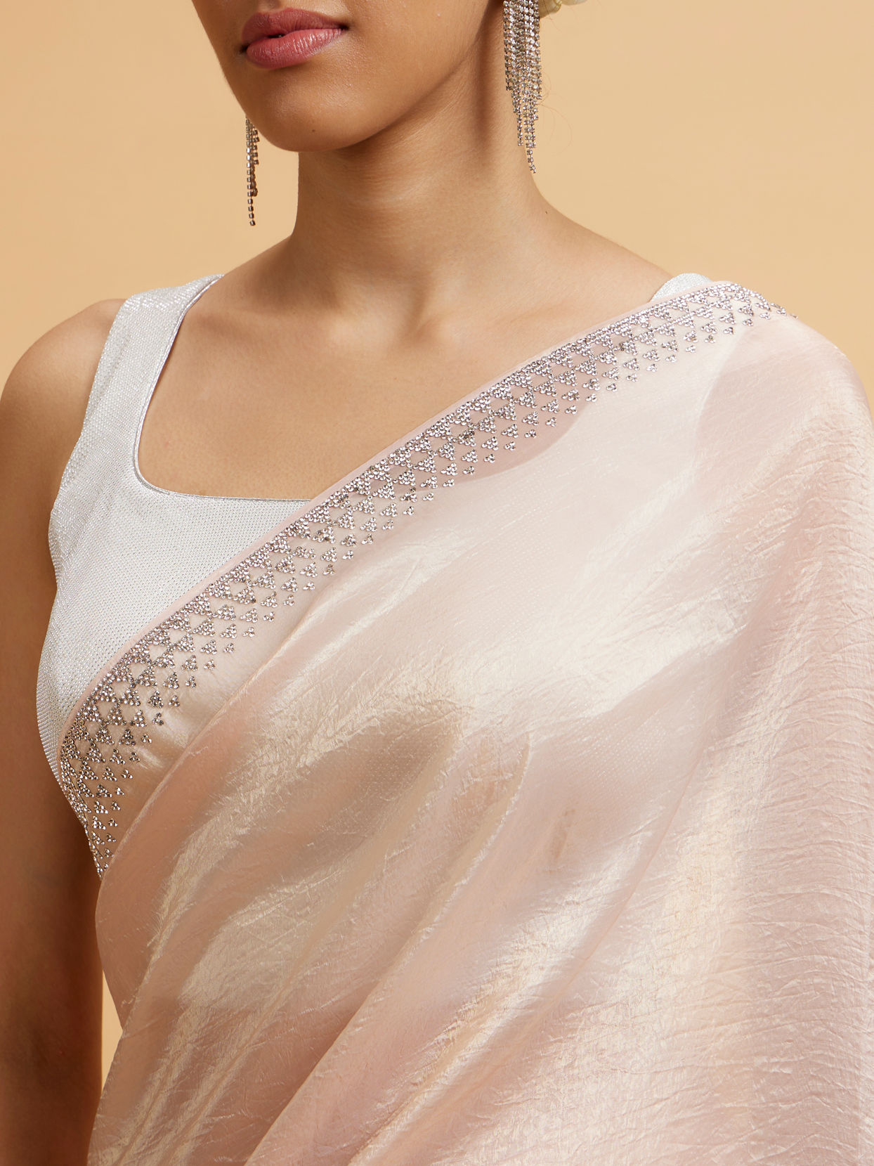 Mohey Women Dusty Pink Saree with Stone Embellishments