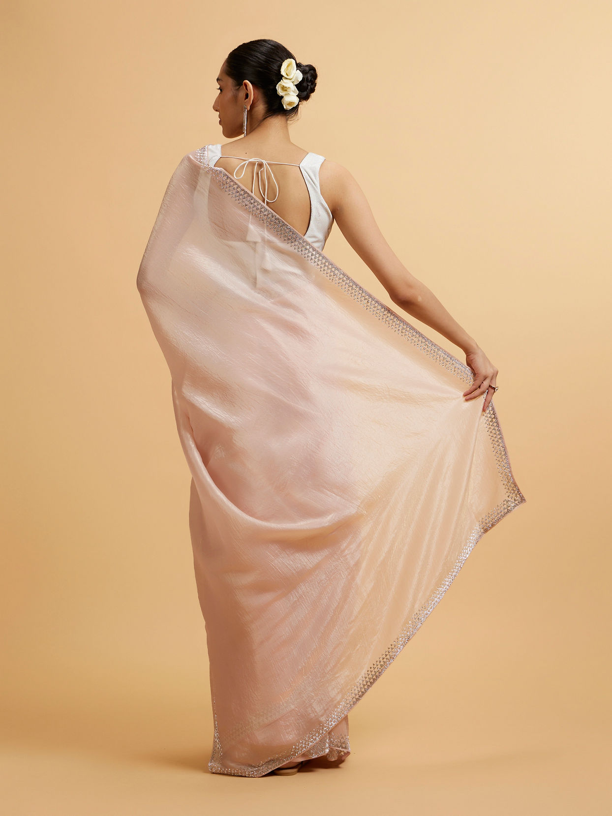 Mohey Women Dusty Pink Saree with Stone Embellishments