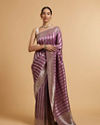 alt message - Mohey Women Dark Purple Floral Patterned Saree image number 0