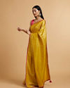 alt message - Mohey Women Mustard Yellow Linear Leaf Patterned Saree image number 2