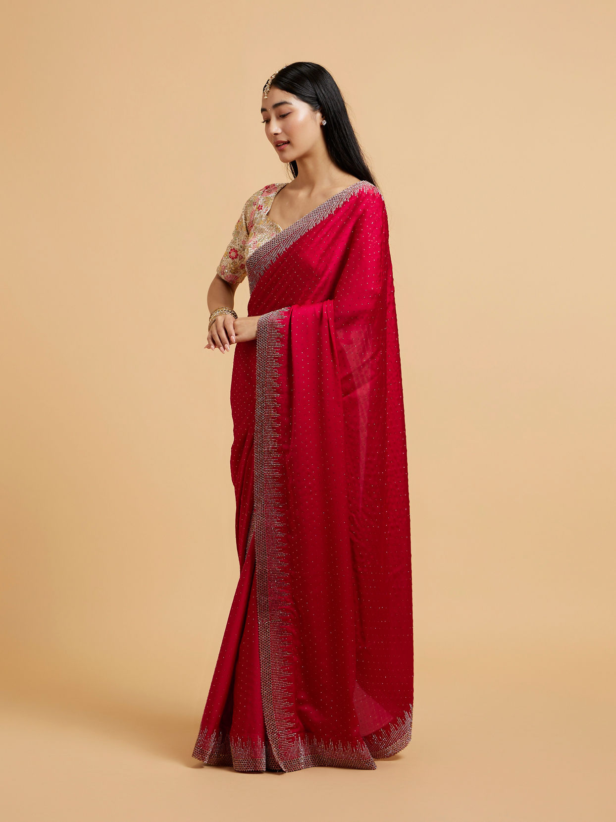 Mohey Women Rani Pink Rhinestone Embellished Saree