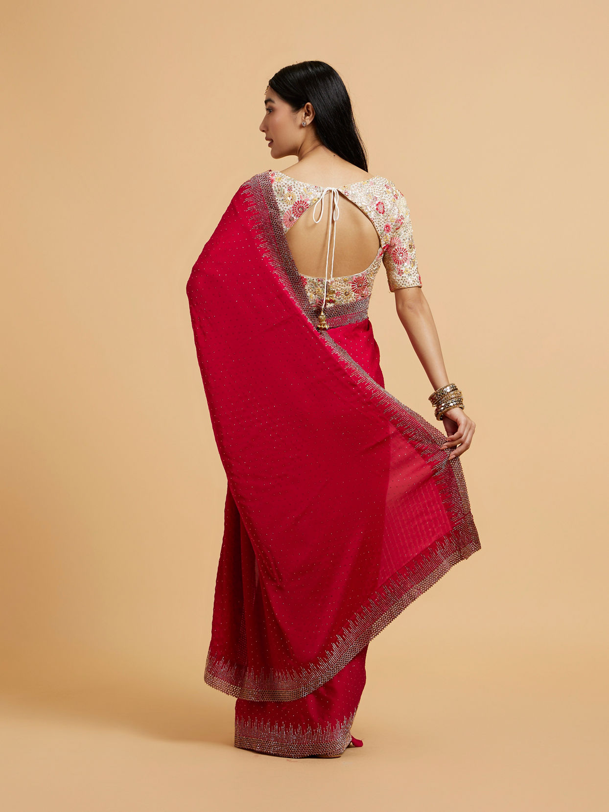 Mohey Women Rani Pink Rhinestone Embellished Saree