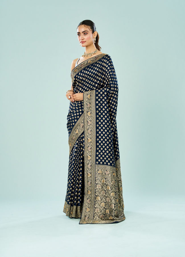 Mohey Women Enchanting Indigo Blue Saree