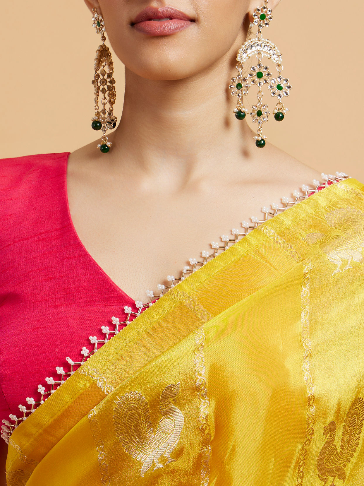 Mohey Women Effulgent Mustard Satin Saree