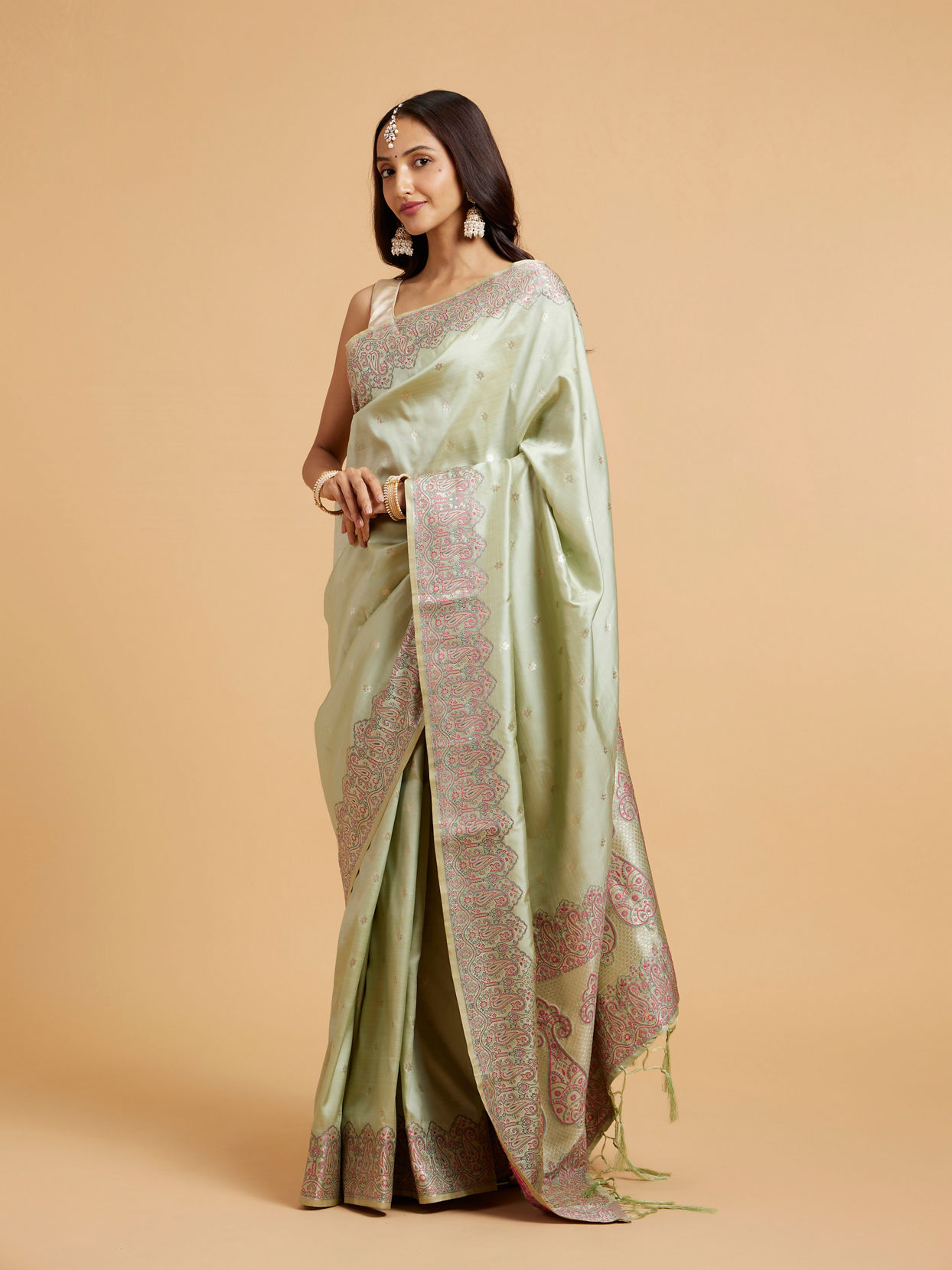 Mohey Women Pista Green Floral Buta Patterned Saree with Paisley Border