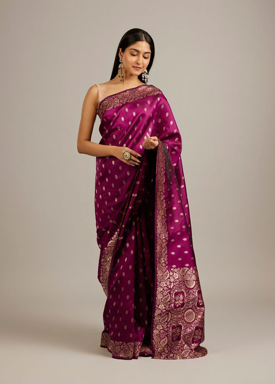 Mohey Women Wine Red Floral Buta Jaal Patterned Saree with Bel Buti Borders