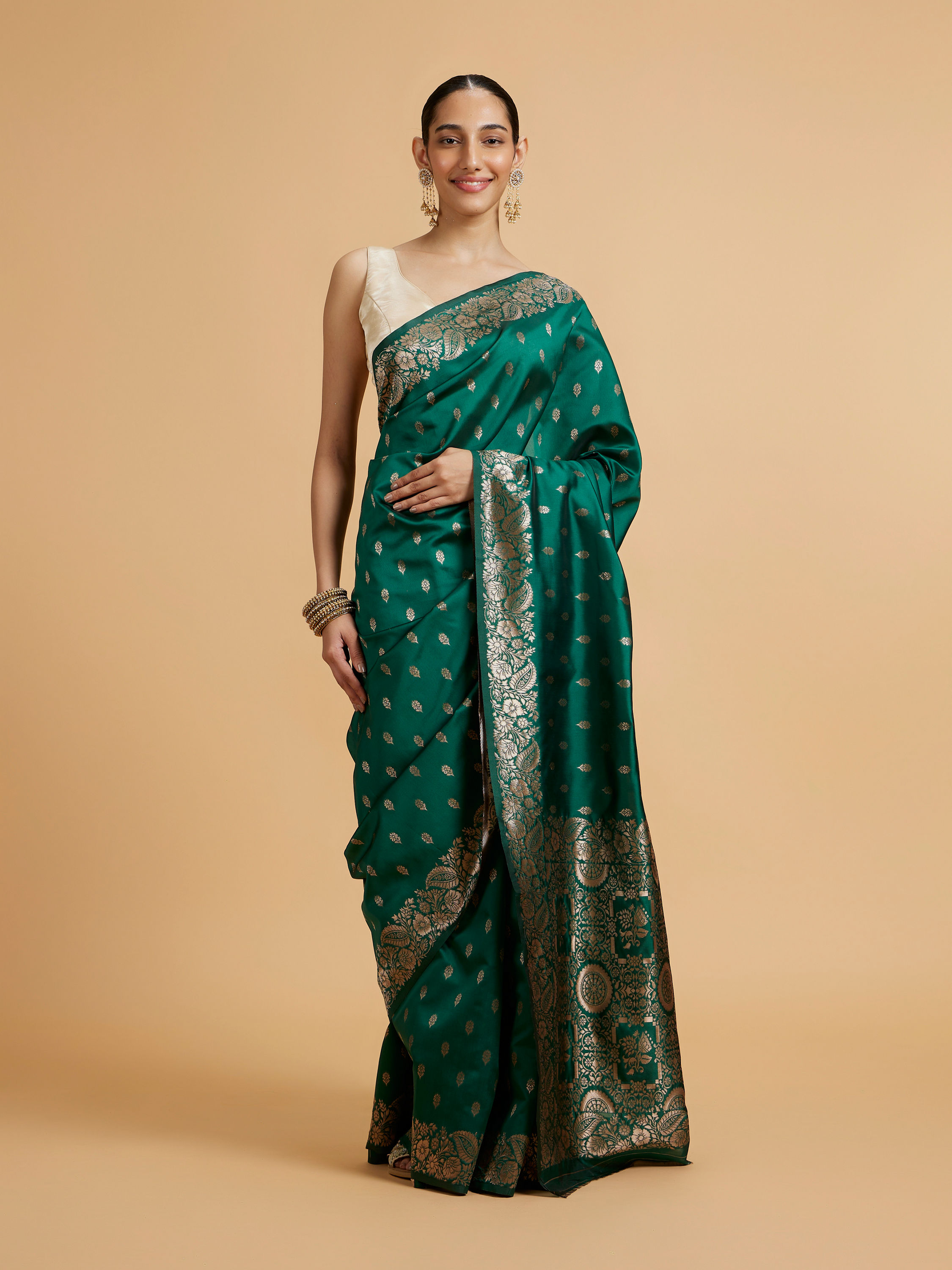 Mohey Women Bottle Green Floral Buta Patterned Saree with Intricate borders