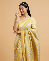 Mohey Women Sunshine Yellow Chevron Patterned Saree with Intricate Borders