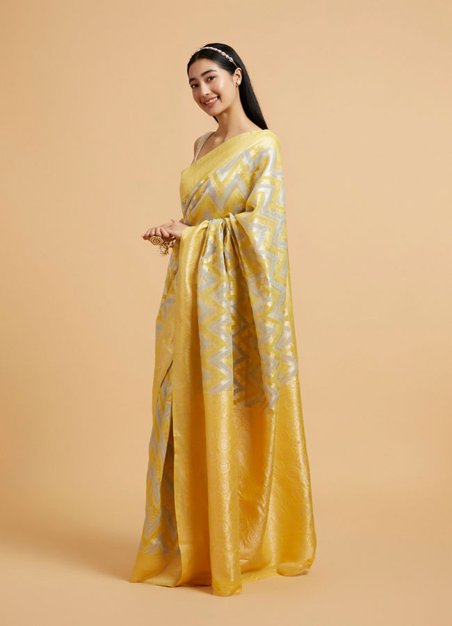 Mohey Women Sunshine Yellow Chevron Patterned Saree with Intricate Borders